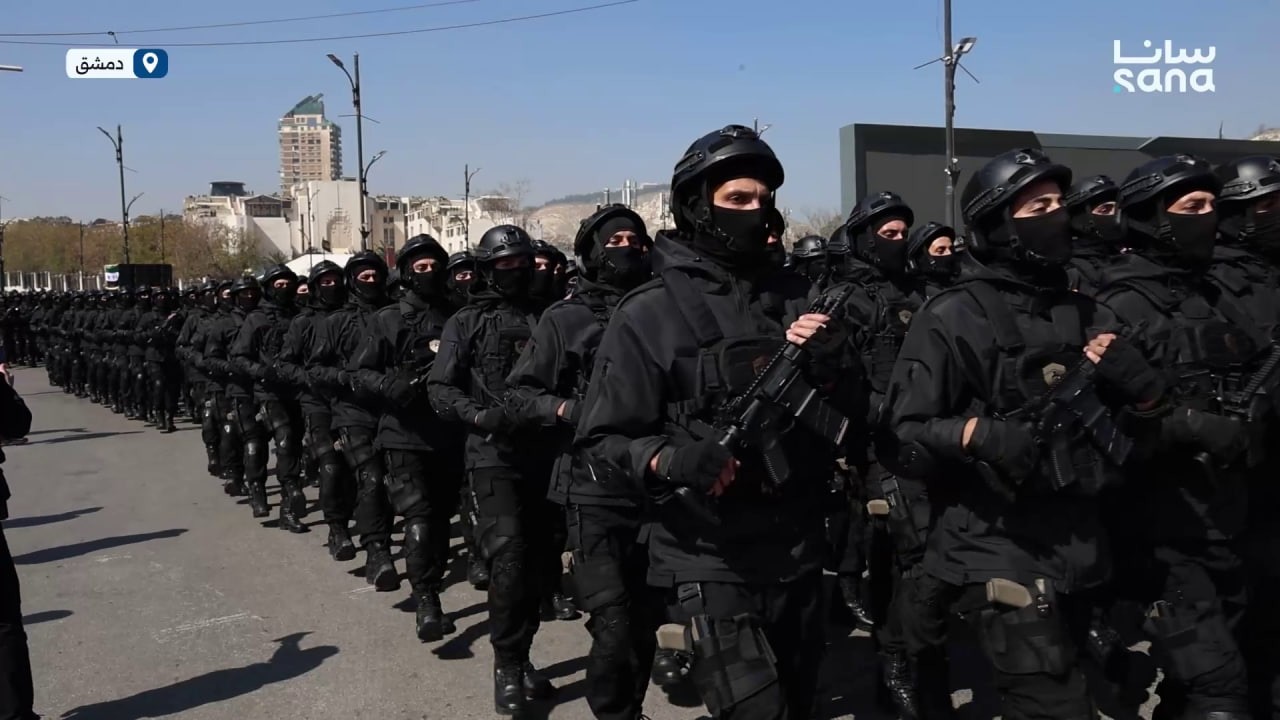 مواطنون في دمشق يعربون عن فخرهم بتخريج الكوادر الجديدة في وزارة الداخلية