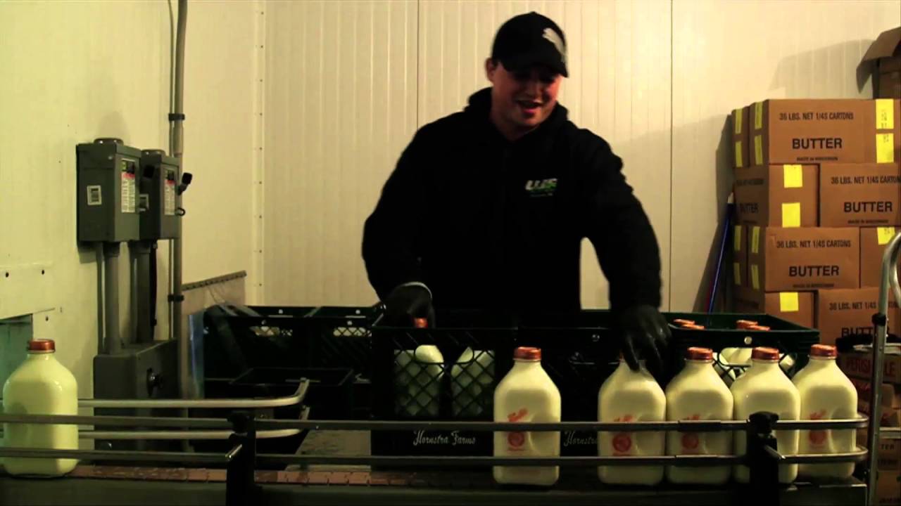 Stanpac's Drink Milk in Glass Bottles (Short)