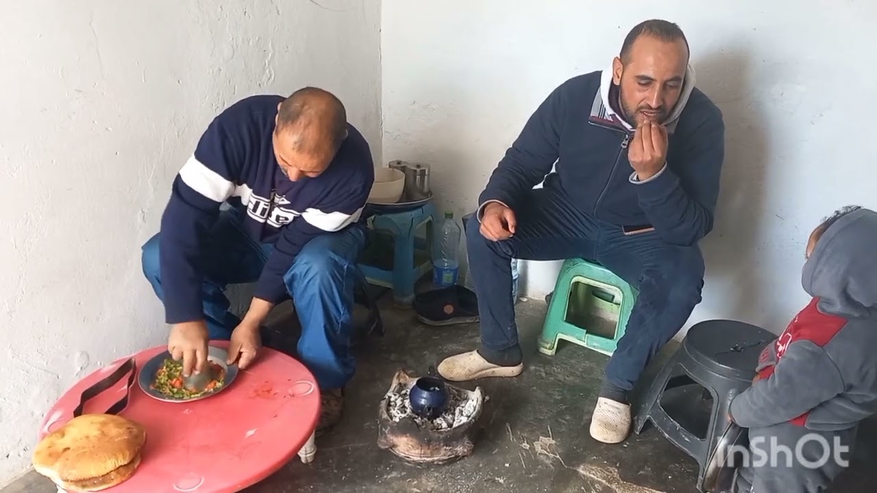 شاركتكم العيشة في ريف تونس ...جونا في دار حماتي...وين وصلت في مشروعي