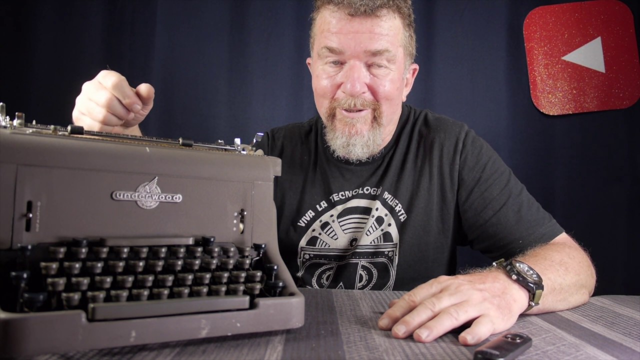 Typewriter Video Series - Episode 189: Underwood SX
