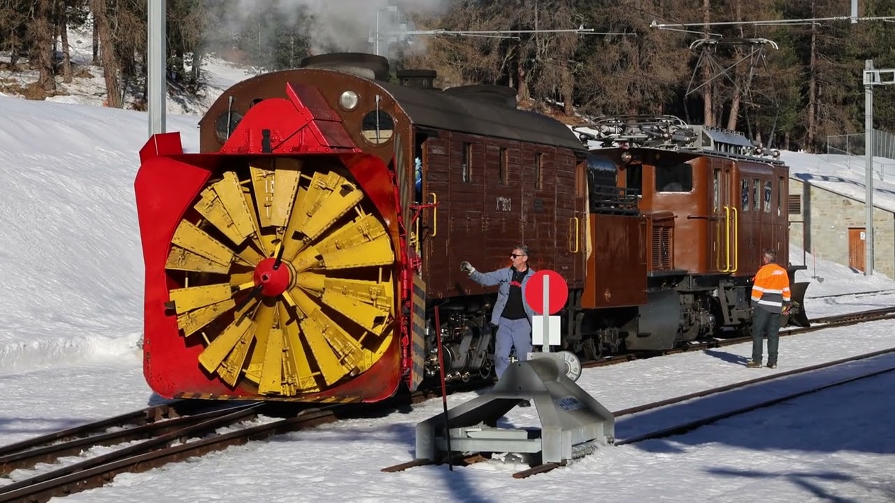 RhB Historic, Dampfschneeschleuderfahrt Xrot 9213 mit allen Rangiermanöver in Pontresina, 27.02.2026