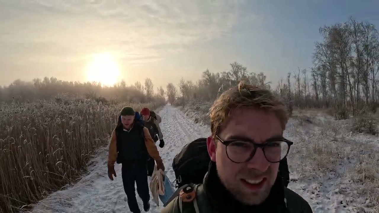 Camping and breakfast outside snowy Copenhagen.