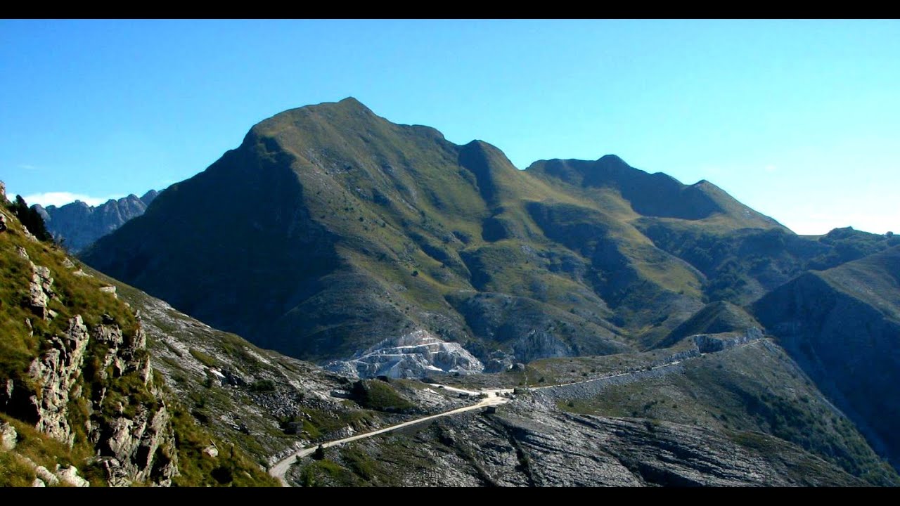 Monte Sagro m 1753 Alpi Apuane cresta Nord Ovest 20 10 2024