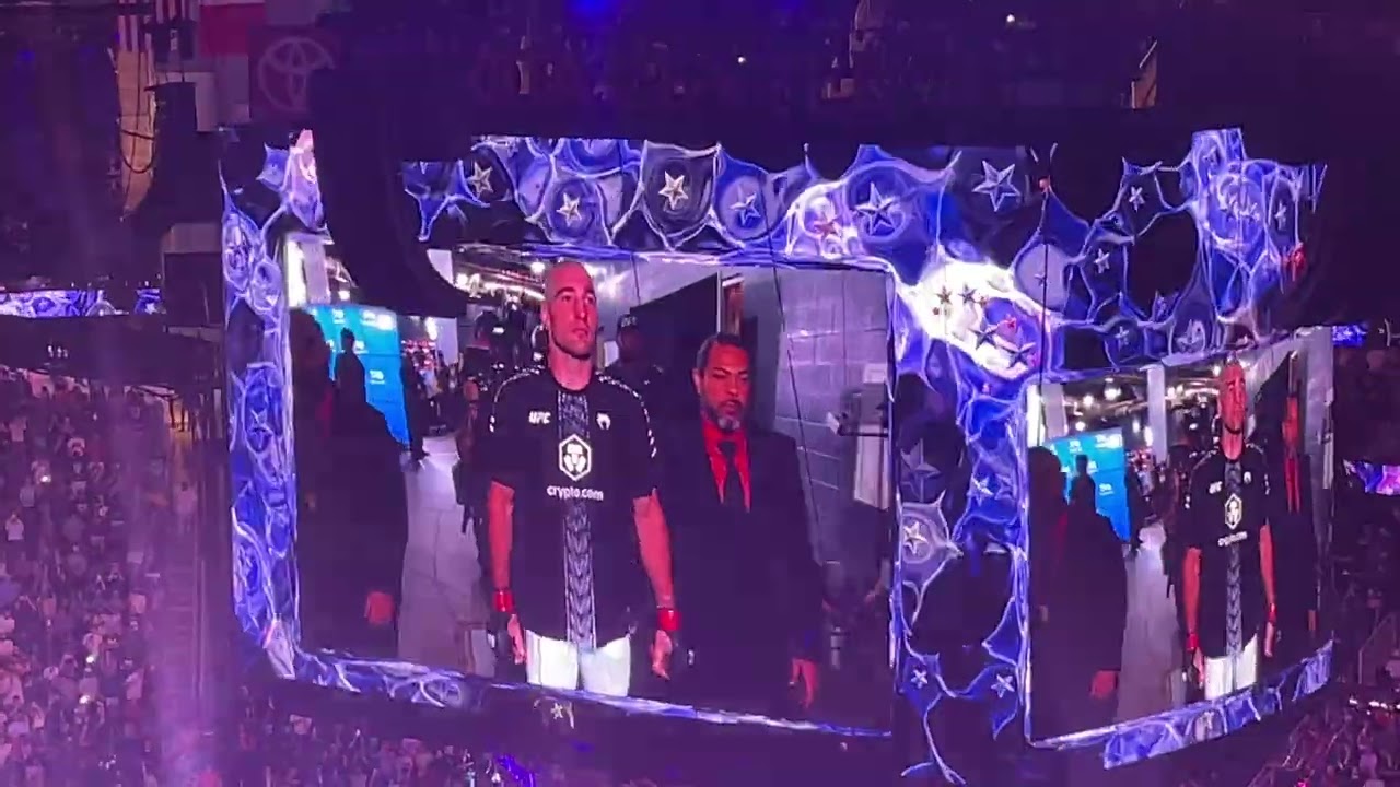 UFC Fight Night Houston | Strickland v. Hernandez Walkouts and Bruce Buffer Announcement 