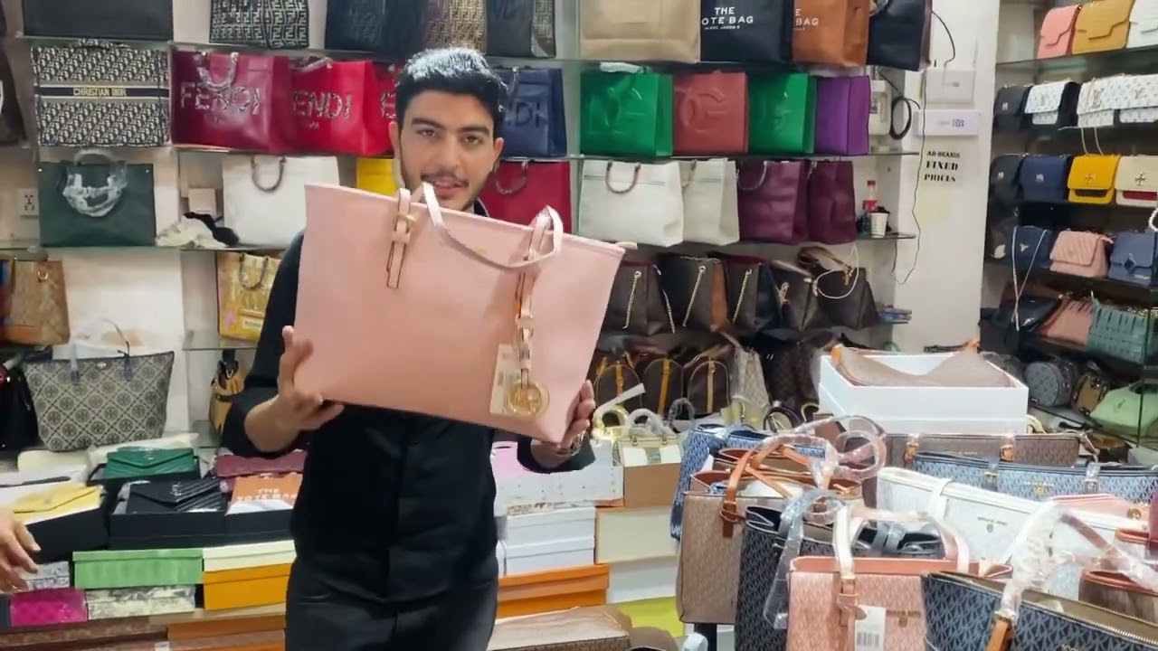 Branded Bags Online Shop |Best Shop In Pakistan ||#bagslover #fashionbags #crossbodybags || Bags