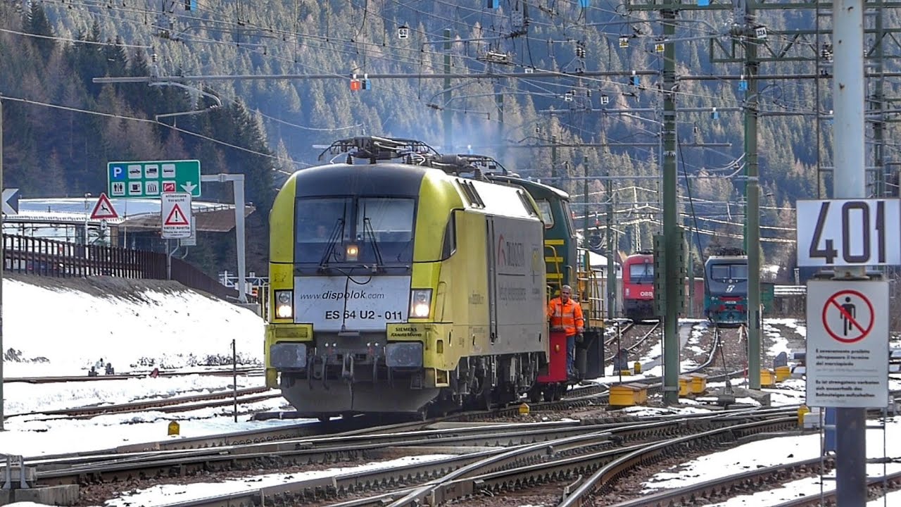 Die Baureihe 182/183 Oder Die Taurus Lok von Der ÖBB oder die Siemens ES64U2