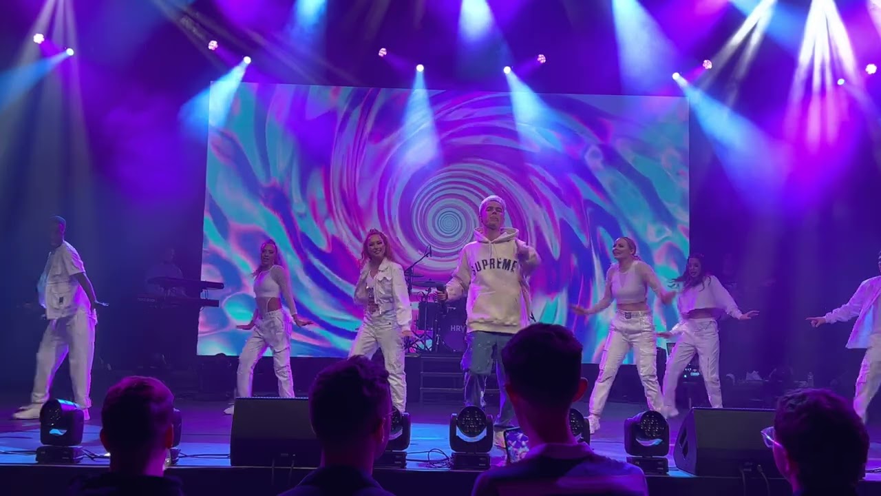 HRVY - Intro + Good Vibes + 1 Day 2 Nights (Third Time Lucky Tour - London Palladium - 25/10/2021)