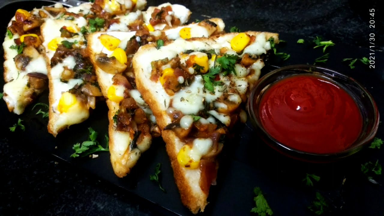 Mushroom, Spinach & Corn Toast | Open Cheesy Toast