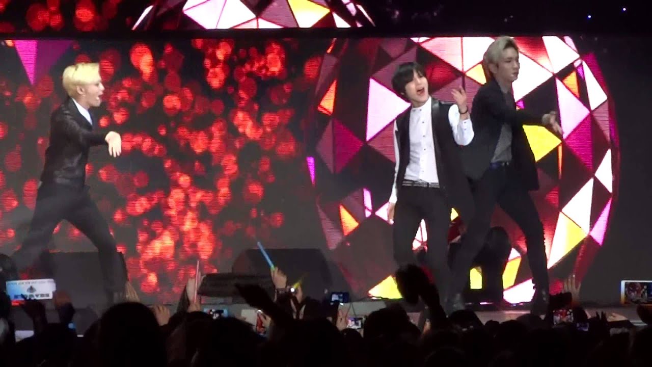 140412 - SHINee - Beautiful @ KBS LA Korea Festival