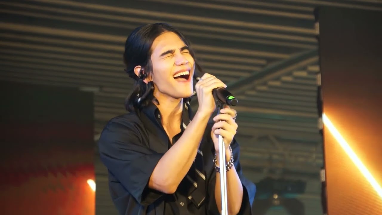 แค่เงา Jeff Satur live @ #MellowMoveToChange