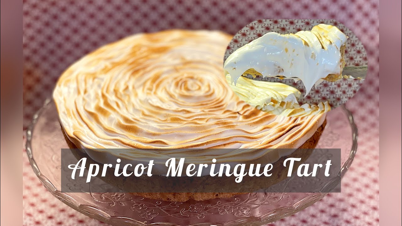 Пирог с абрикосовым курдом и меренгой