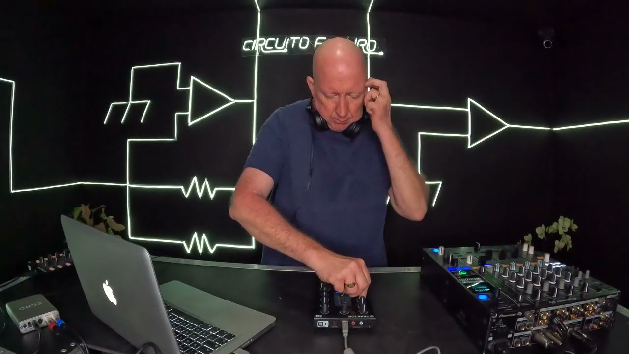 Guy McAffer AKA The Geezer CIRCUITO FUTURO 2025