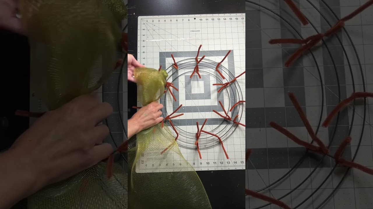 Adding 21&rdquo; Mesh to a Fall Wreath 🍂 | DIY Wreath Tutorial #fallwreath #falldecor #fallcrafts