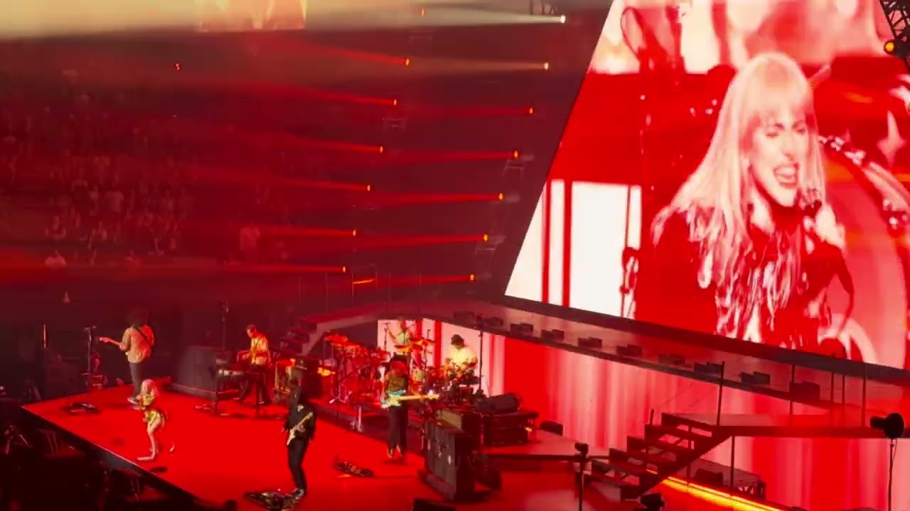 Paramore “You First” Los Angeles, CA 7.20.23