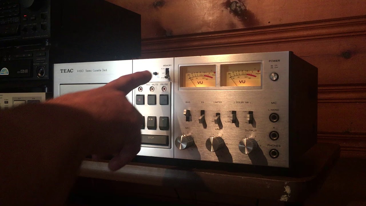 Teac A 650 Sterewo Cassette Deck w Dolby and MXP.