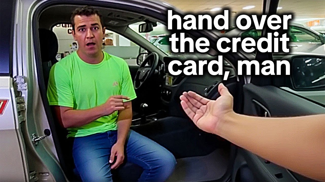 When Cops Surprise Credit Card Scammers in the Act