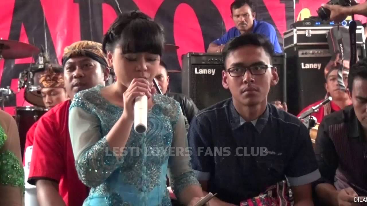 WOOWW LESTI NYINDEN SAAT LIVE OFF AIR MAJALAYA BANDUNG