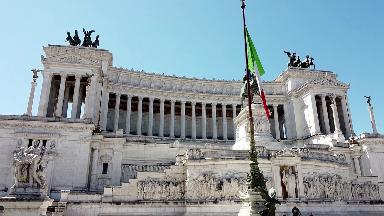 Altare della Patria - Il Vittoriano - Roma [Drone 2.7K]