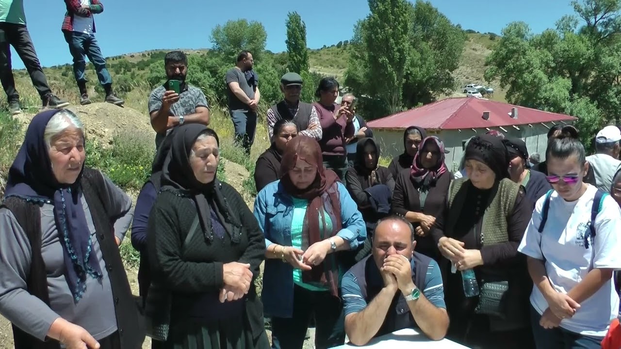 ( Koçgiri Belgesel )    Cobur Köyü  ( Ağıt )  4
