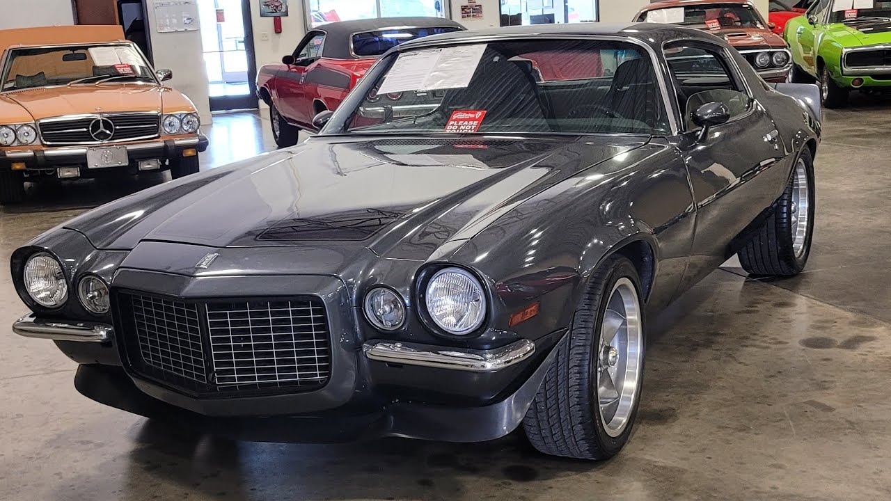 ClassIc Car Walkaround - 1970 Chevrolet Camaro RS Split Bumper
