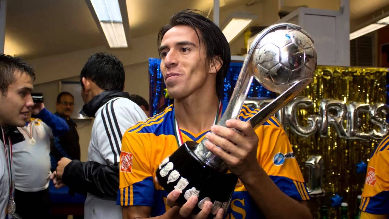 HIMNO DE TIGRES U.A.N.L (CAMPEÓN APERTURA 2011)