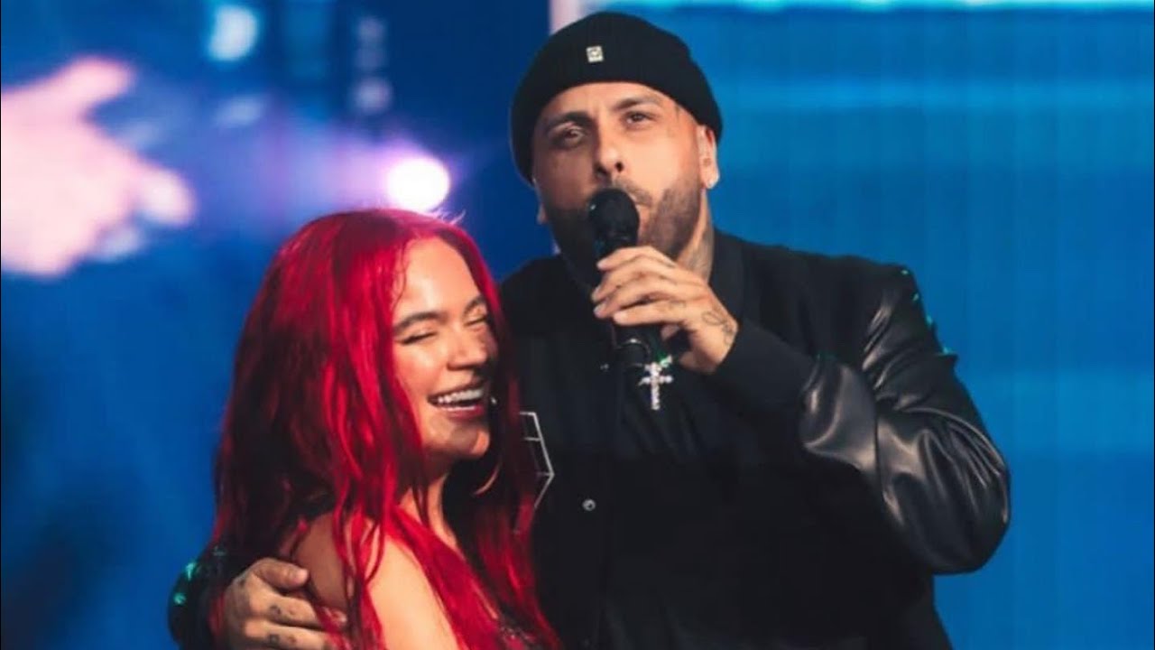 Nicky Jam x Karol G cantando &ldquo;Travesuras&rdquo; en el Strip Love Tour Miami