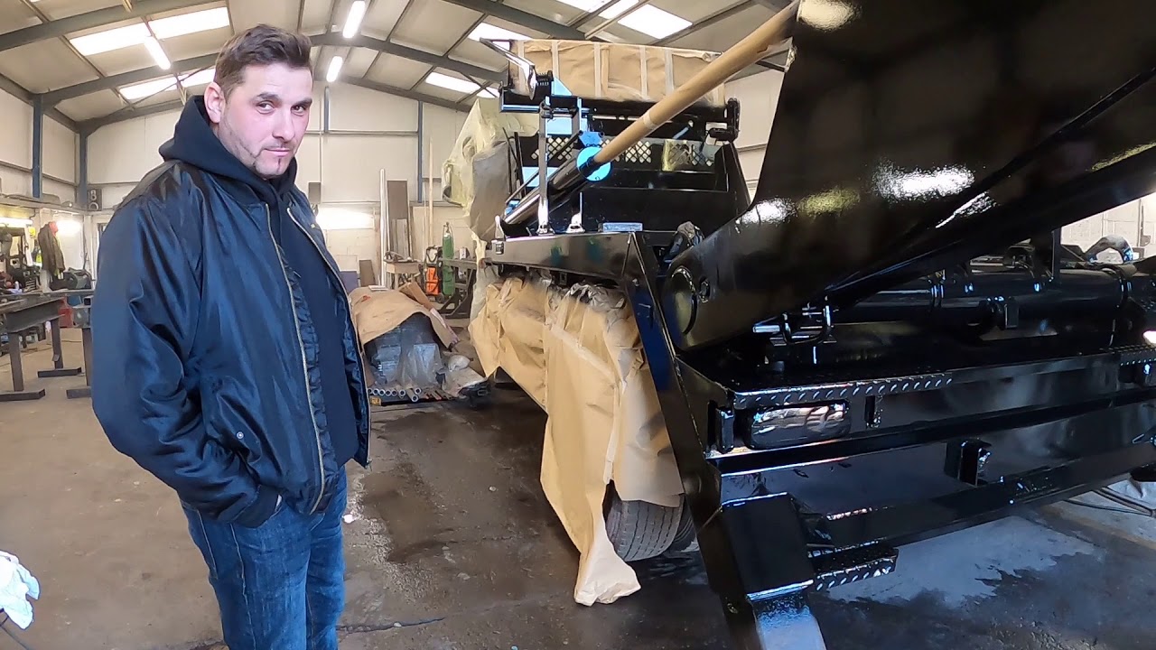 Refurb of a Hyvalift skip body