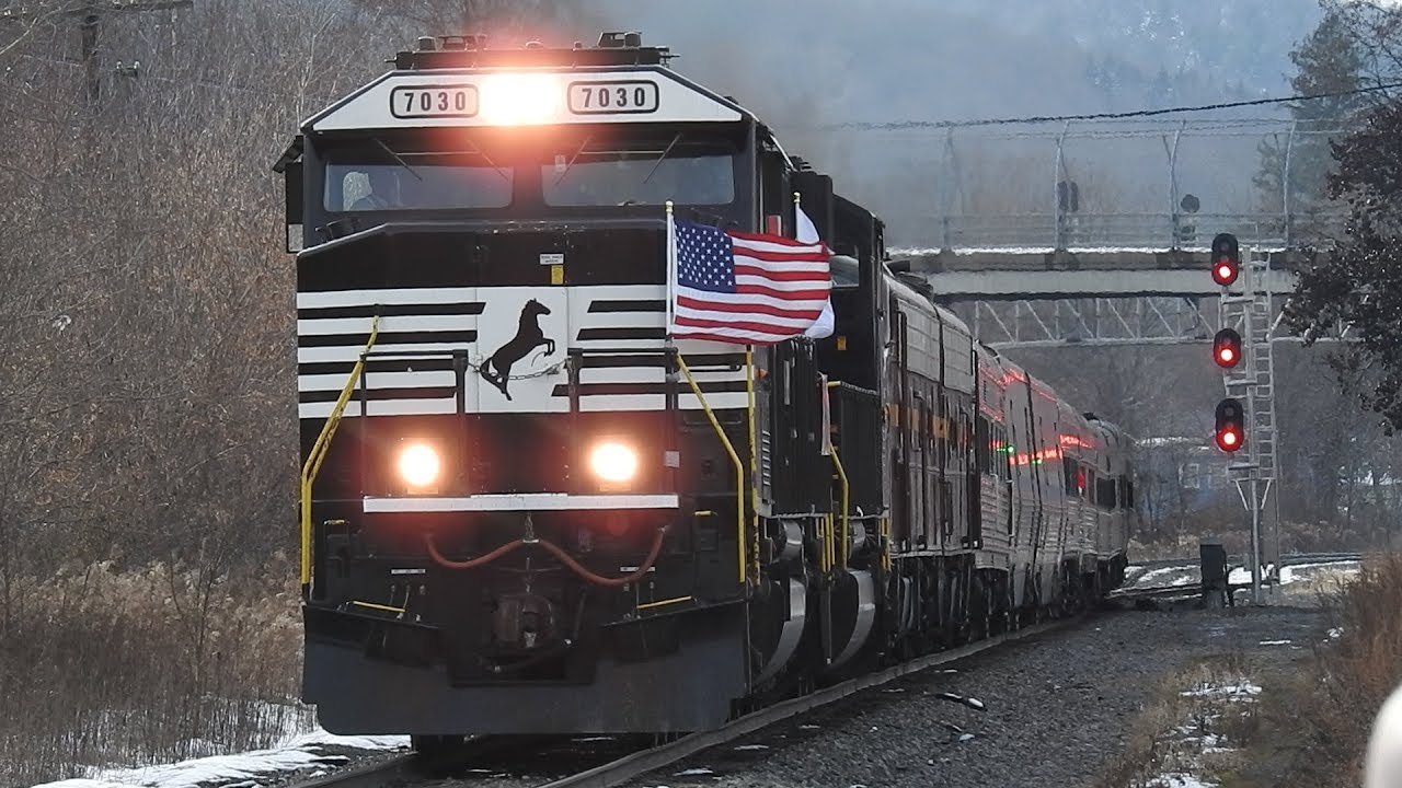 Capital Region Toys for Tots Train 2018 at Oneonta, NY With Bennett Levin's PRR E8s and NS 23K