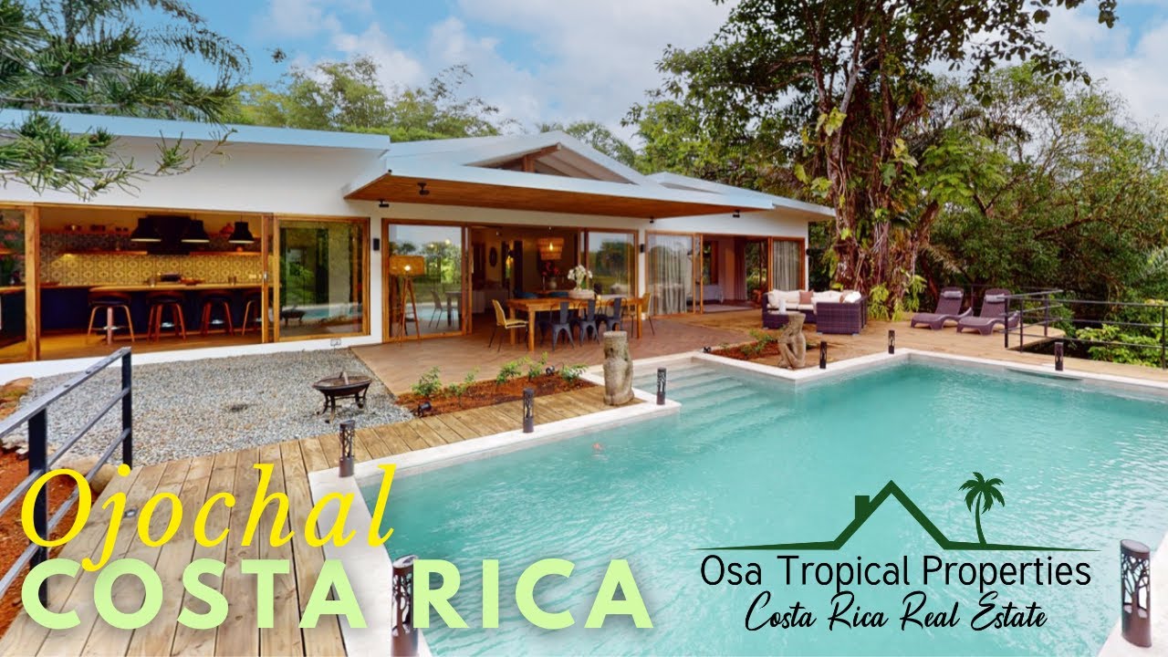 Private Luxury Home in Ojochal, with a Charming Creek $998,000