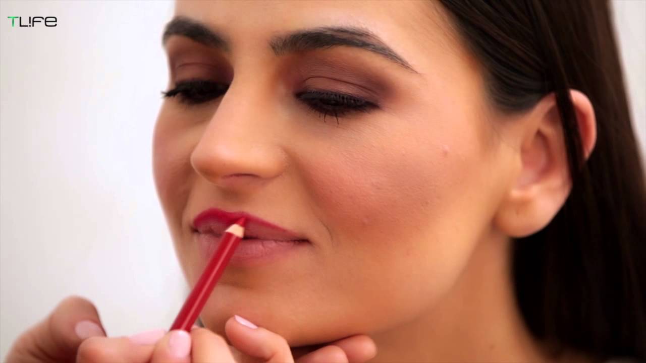 Πώς να μεγαλώσεις τα χείλη σου όπως η Kylie Jenner Ι TLIFE.GR