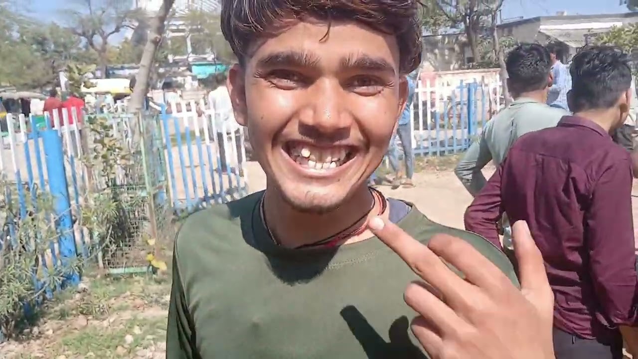 Aaj gaye hm door jo kabhi nhi ja pahoge🤣😀