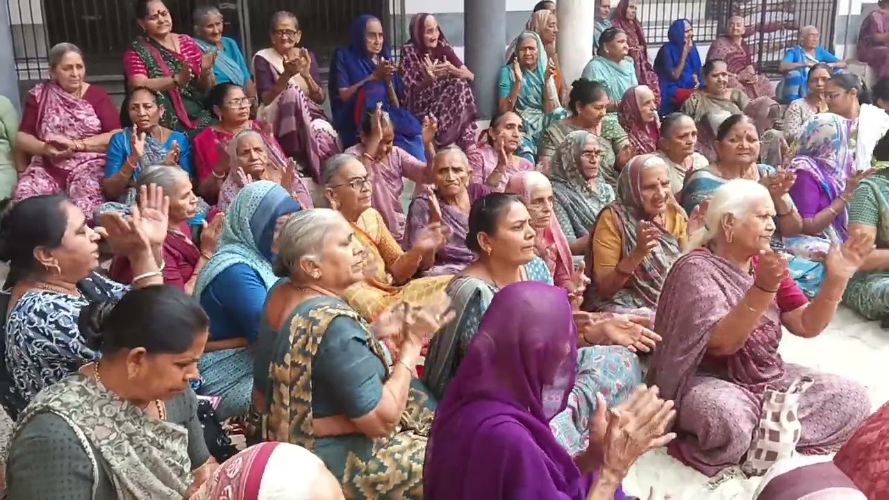 લહેર ગગનમાં ગાજે રે મને સદગુરુ મળ્યા