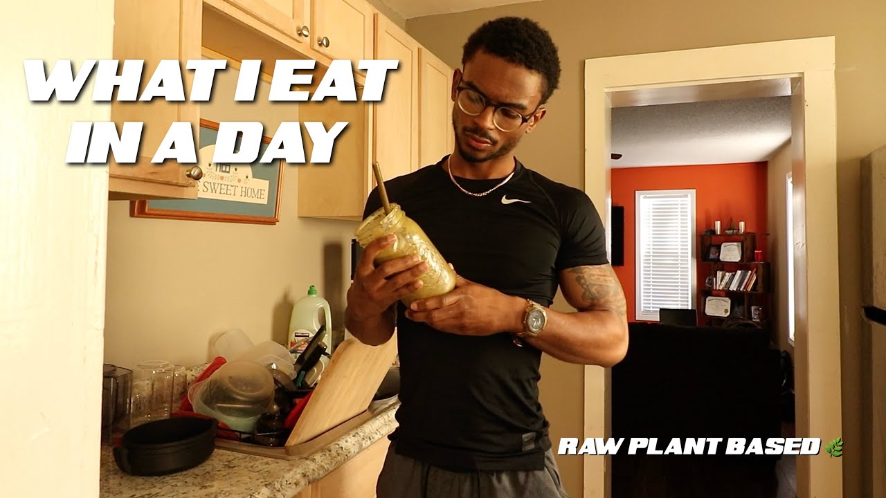 WHAT I TYPICALLY EAT IN A DAY TO GAIN WEIGHT & BUILD MUSCLE 💪🏾 | RAW VEGAN LIFESTYLE 🌿