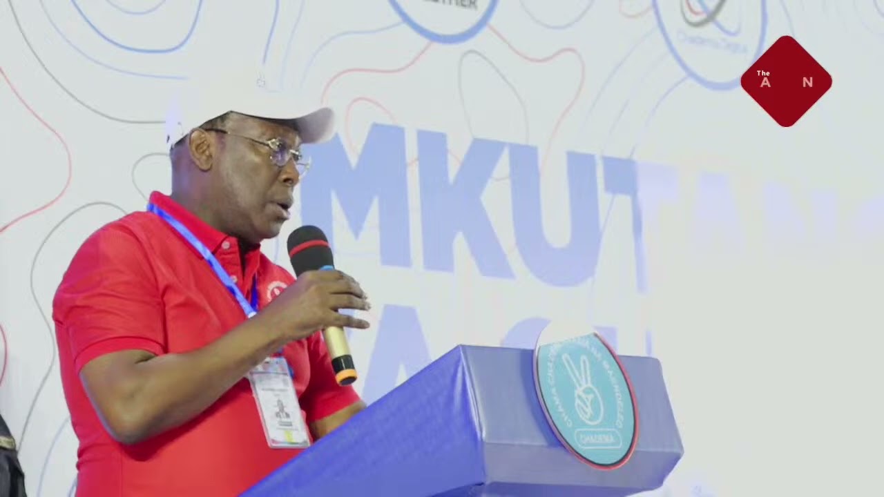 Freeman Mbowe Acharuka Mbele ya Wajumbe CHADEMA, 