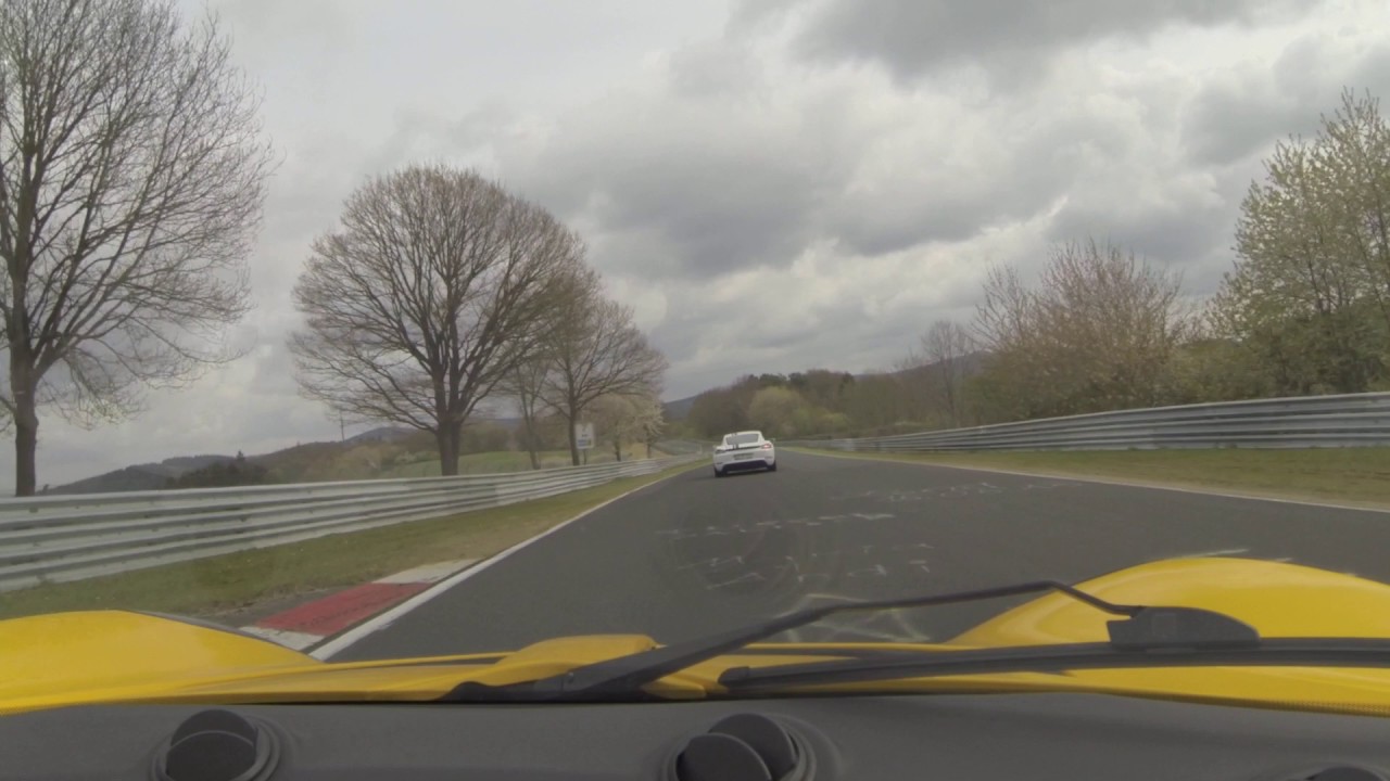 Lotus Elise 111 R Bemani auf der Nordschleife