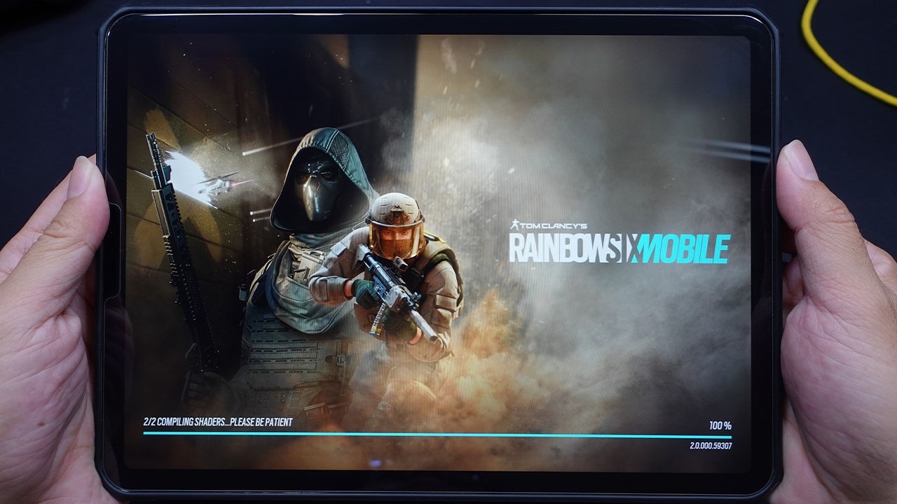 Rainbow Six mobile Gameplay on iOS - iPad