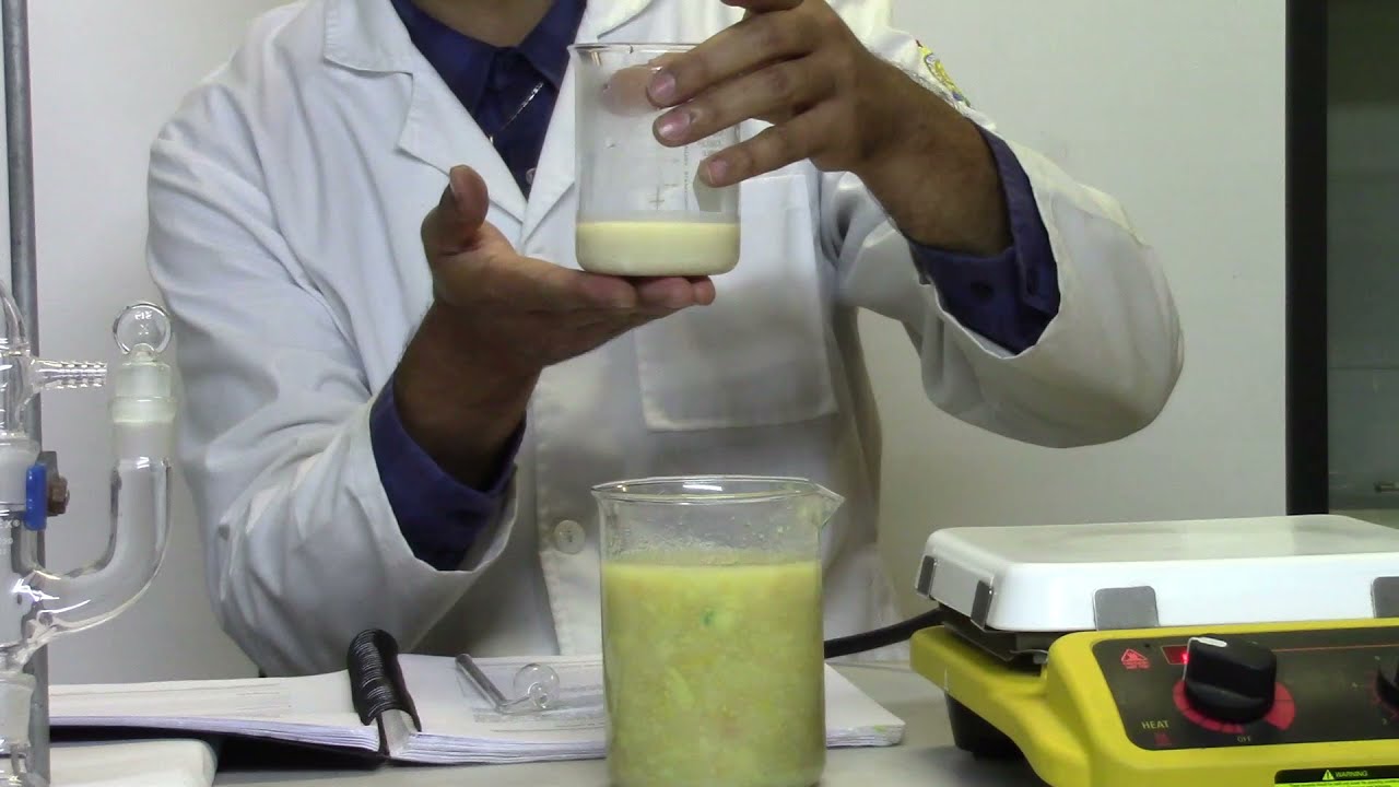 Obtención de un alcohol por fermentación y destilación