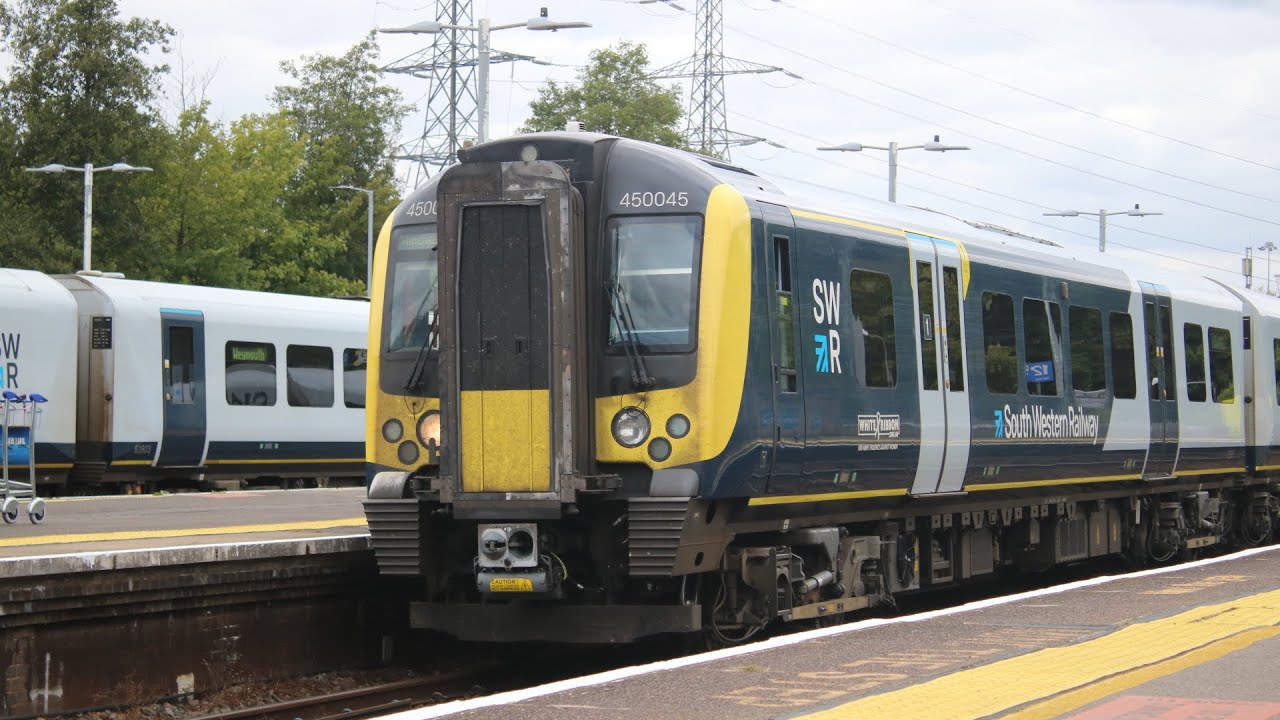 Trains at Southampton Central - 21/8/25