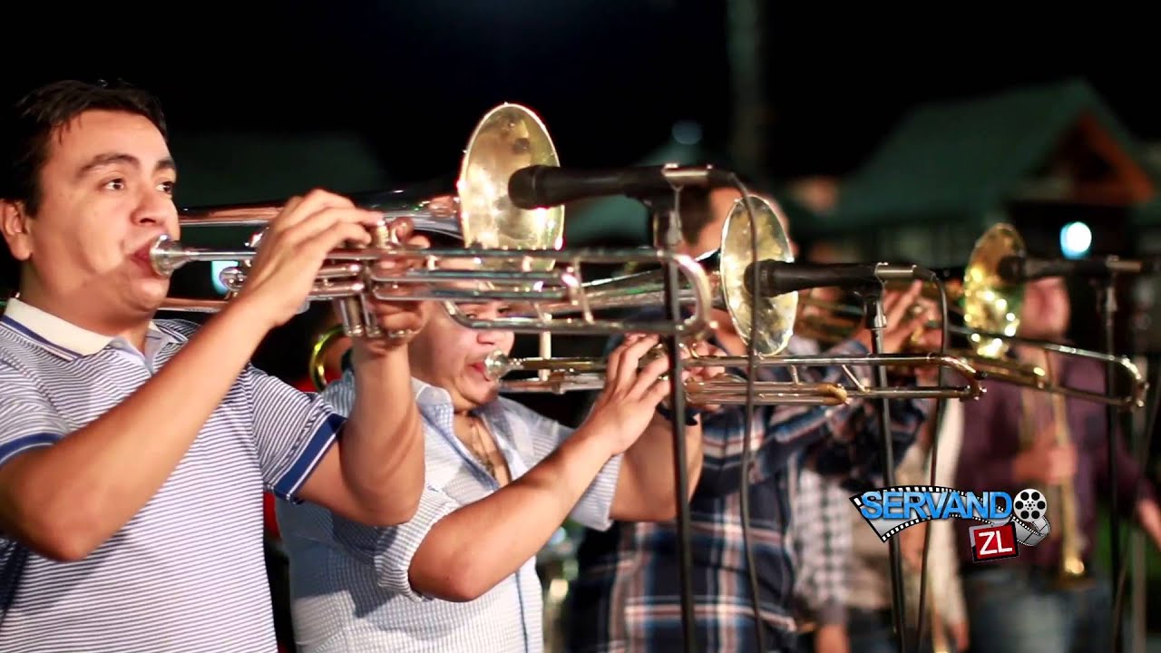Grupo Rebeldia Ft. Banda Renovacion - Iv4n El Chapit0 (En Vivo 2015)