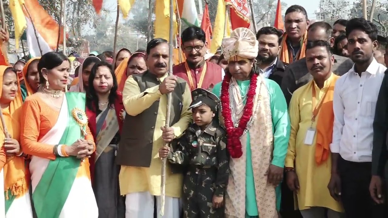 ग्राम मिर्जापुर में गणतंत्र दिवस पर घट घट वासी जी ने निकाली तिरंगा पदयात्रा।