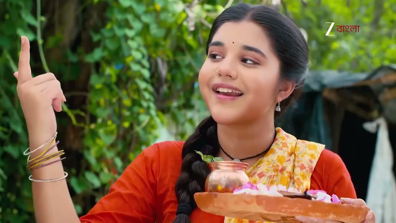 Kusum | দেবীমা'র জন্য গাঙ্গুলি বাড়িতে জবাফুল গাছ লাগালো কুসুম ।