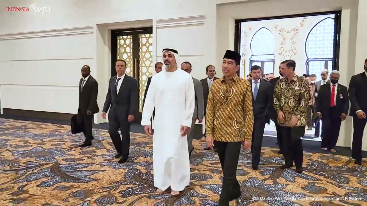 Presiden Jokowi Terima Putra MBZ di Masjid Raya Sheikh Zayed, Surakarta, 11 Desember 2022