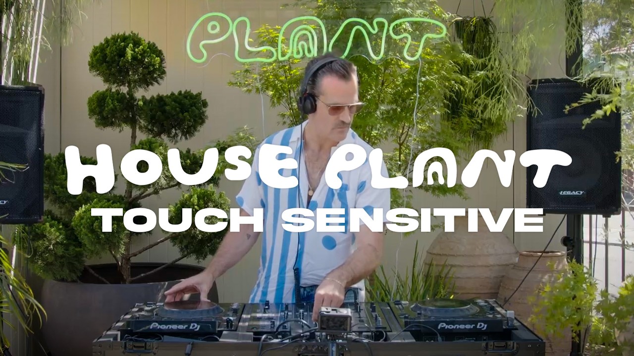 Touch Sensitive // Funk infused House & Italo Disco DJ Set