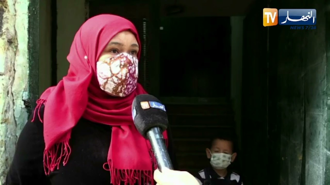 الأمطار تتسبب في غلق مدخل العمارات ببلدية واد الرمان