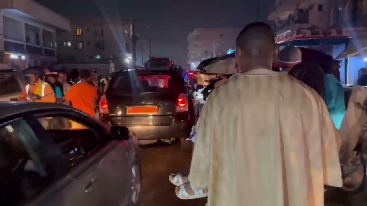 Hier impossible d’arriver à douala en voiture…j’étais obligé de marcher à pieds...Merci Jesus !