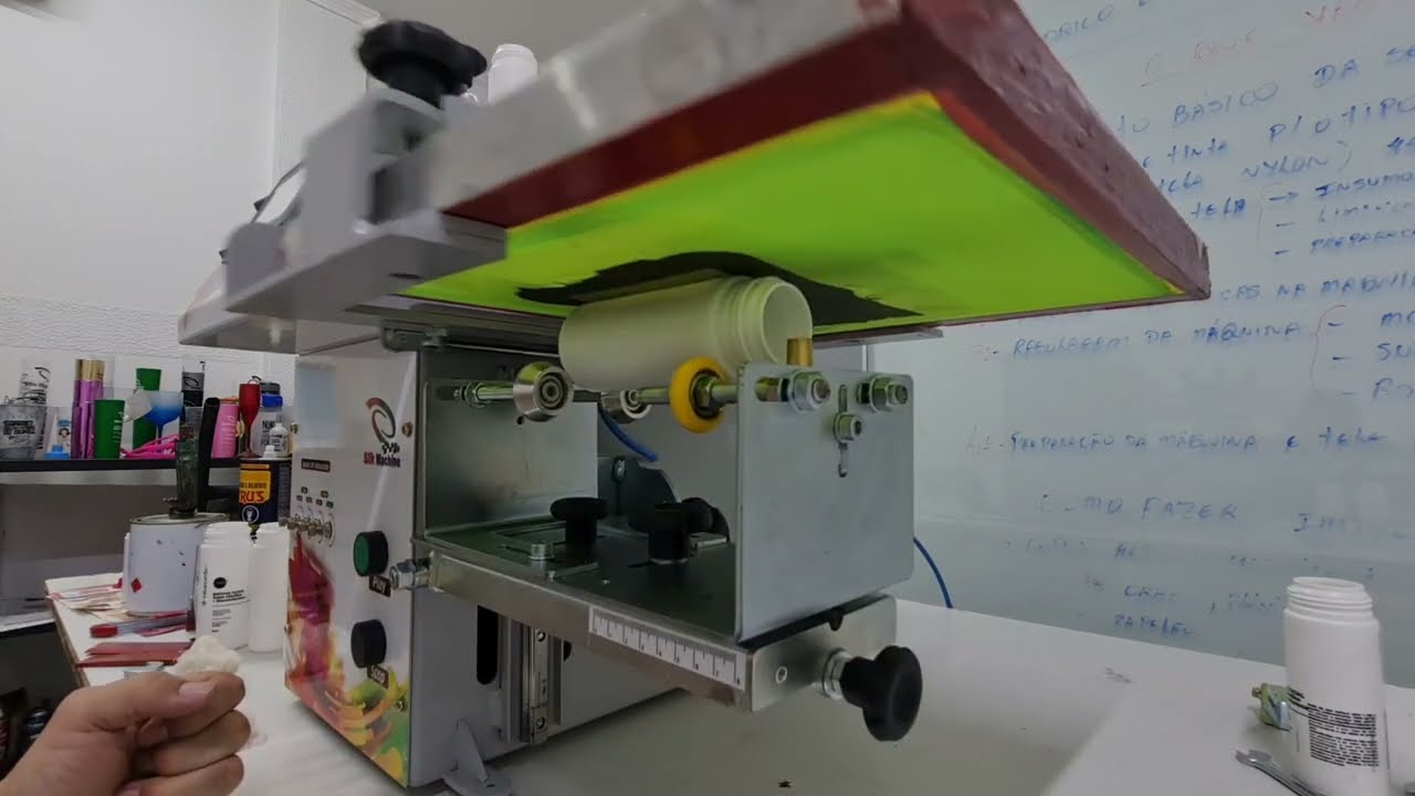 [SERIGRAFIA INDUSTRIAL] Fazendo impressão em embalagem de cosméticos na K3-350 da Silkmachine