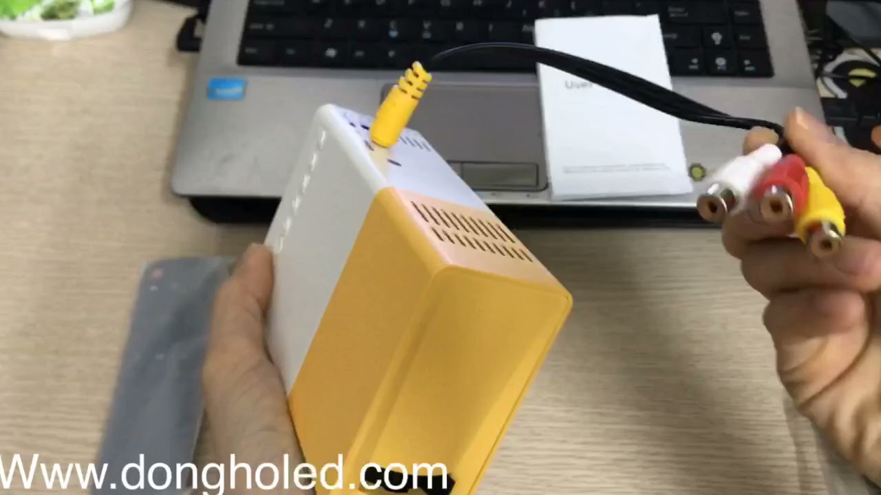 Review máy chiếu mini giá rẻ GY-300