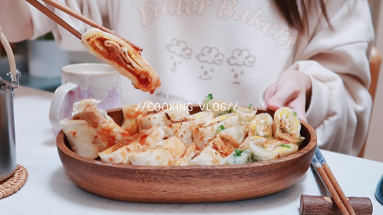 SUB)吃點暖暖的大鍋菜。一週foodvlog😋 粉漿蛋餅/酸菜鍋/番茄燉牛腩/早餐貝果/堅果穀片優格/銅鑼燒/椒麻辣酸菜
