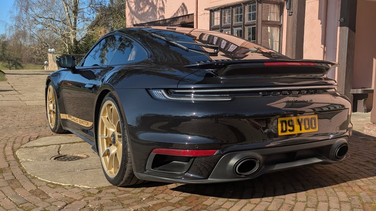 CLASSIC AND INTERESTING CARS AT LITTLE EASTON MANOR 2025