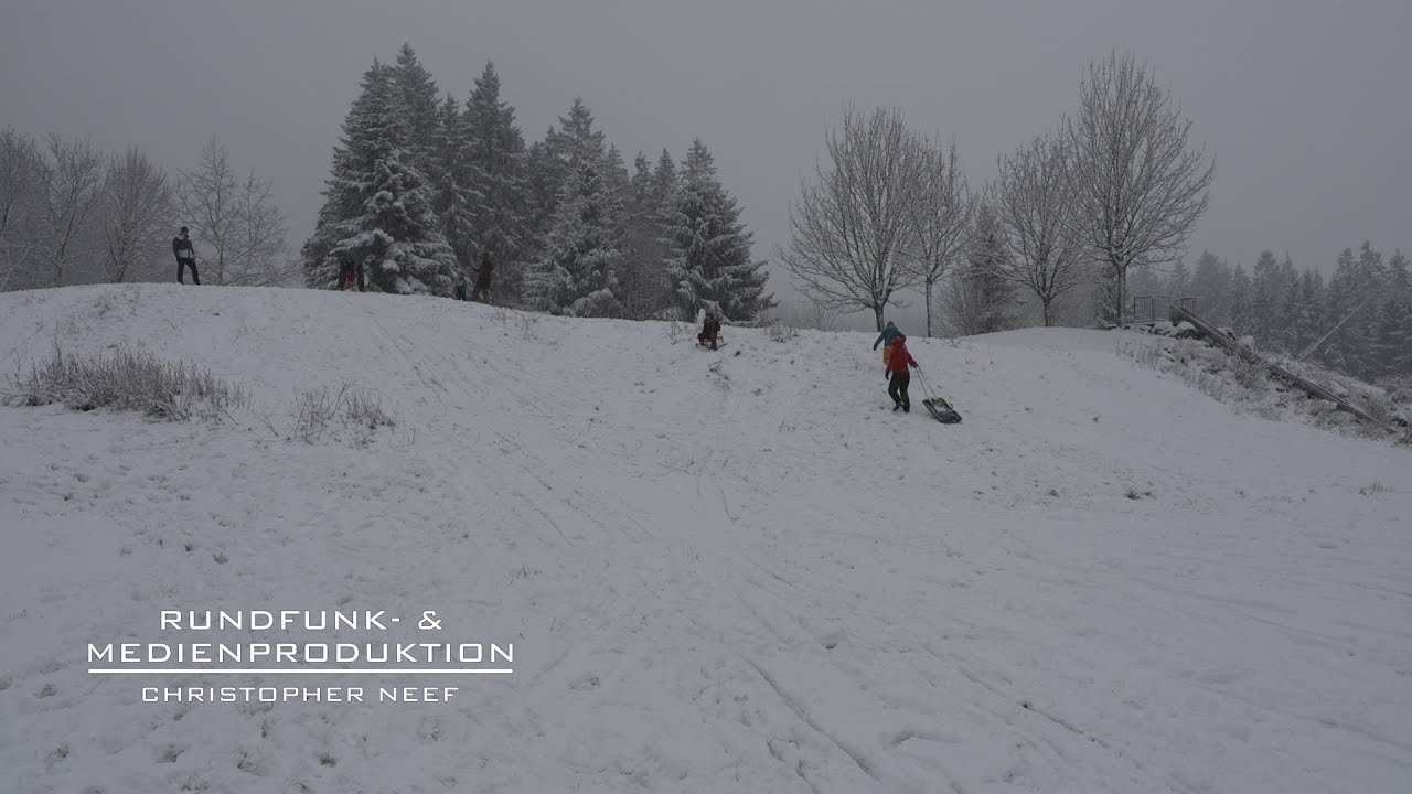 Erster Schnee auf dem Erbeskopf – Winterzauber im Hunsrück! ❄️